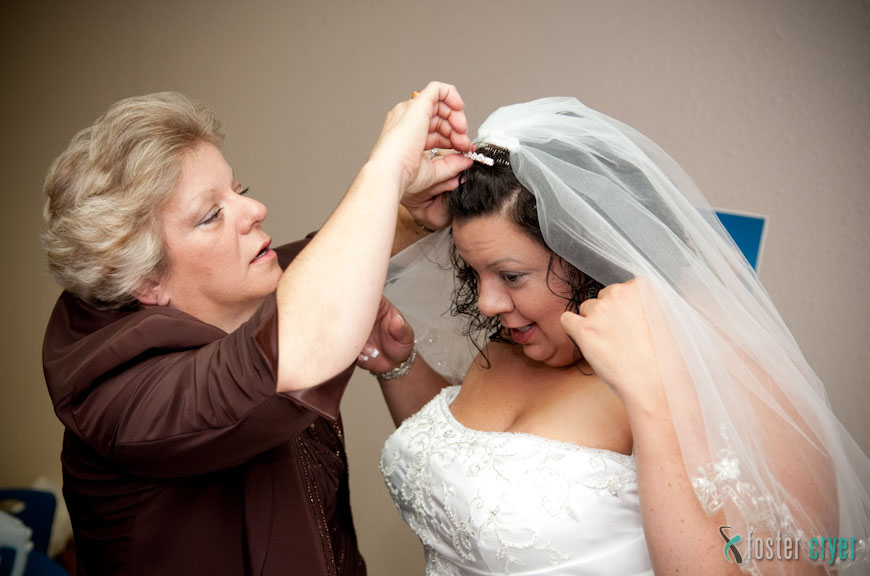 Anthony + Gigi :: Collinsville Wedding